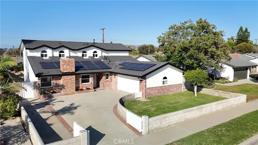 2331 E Adams, Orange, California 92867
