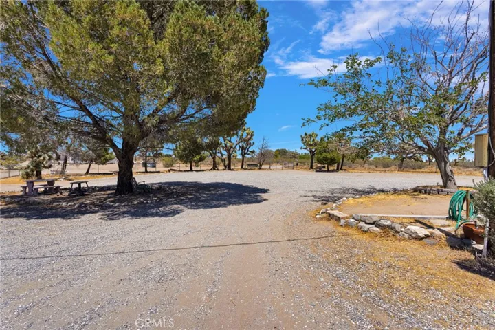 3183 Mcmillen Road, Phelan, California 92371