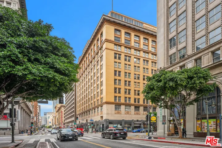 215 W 7th Street 1404, Los Angeles, California 90014