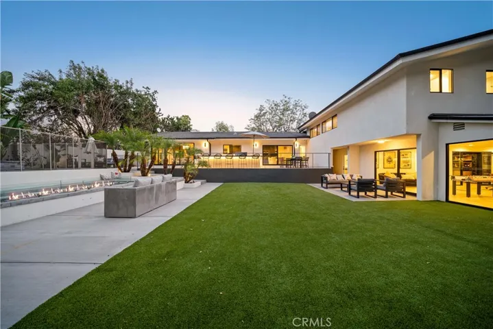 5265 Del Moreno Drive, Woodland Hills, California 91364