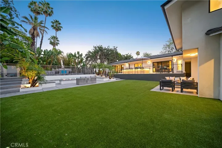 5265 Del Moreno Drive, Woodland Hills, California 91364