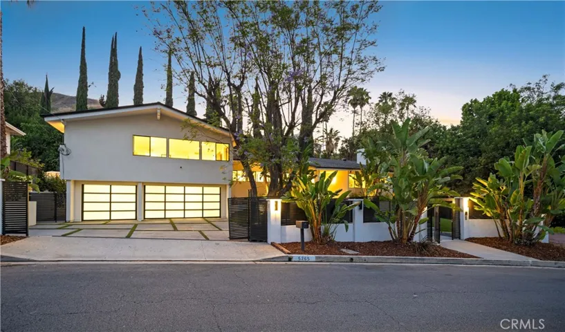 5265 Del Moreno Drive, Woodland Hills, California 91364