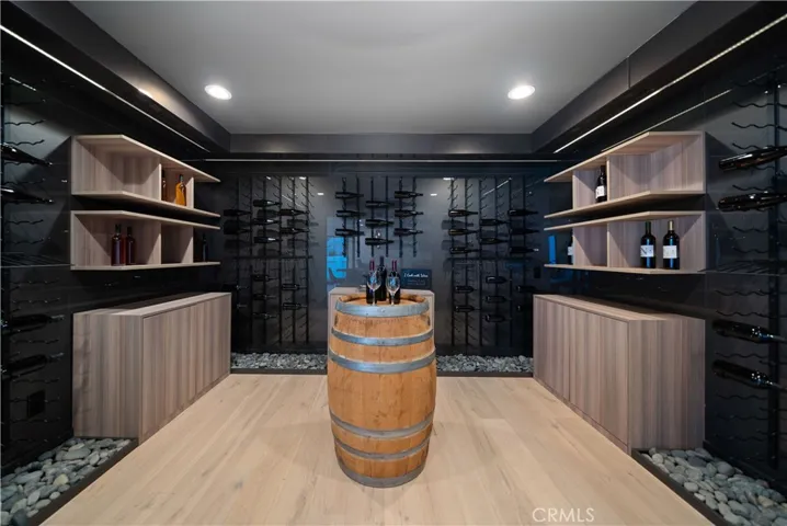 5265 Del Moreno Drive, Woodland Hills, California 91364