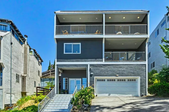 175 Tulare Street, Brisbane, California 94005
