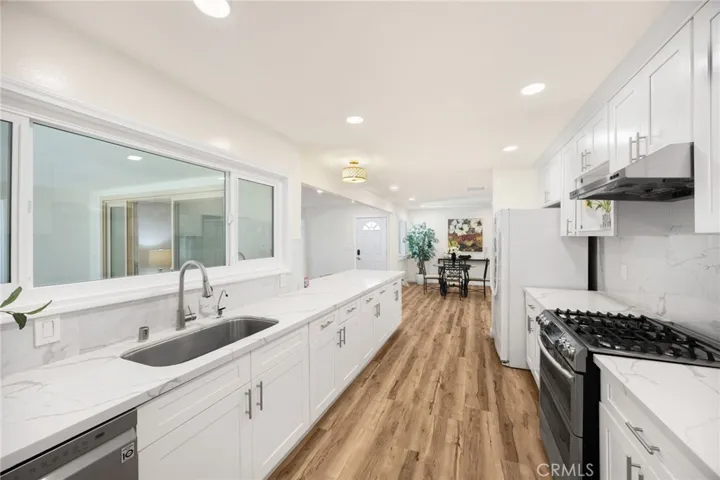1012 Maertin Lane, Fullerton, California 92831