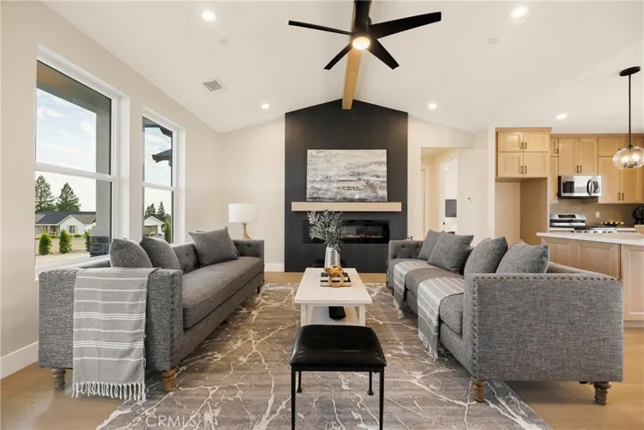 1945 Merrill Road, Paradise, California 95969