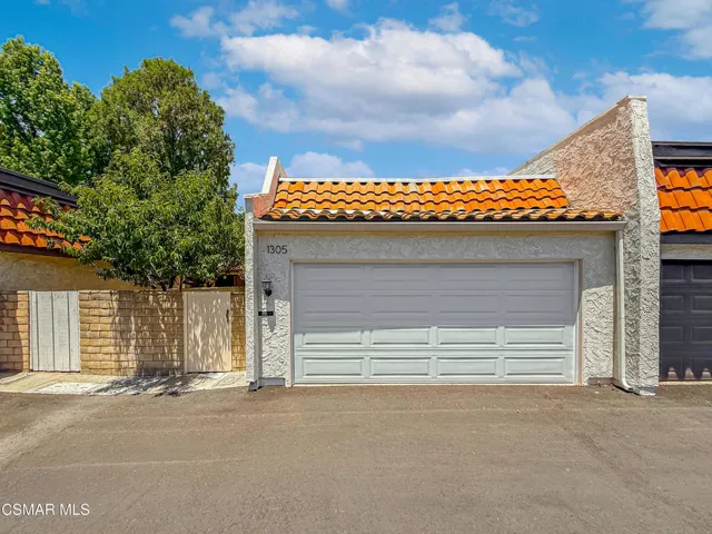 fBackyard and Garage8