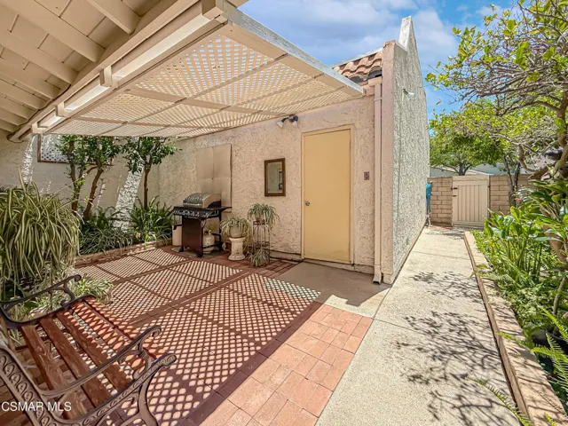 fBackyard and Garage3