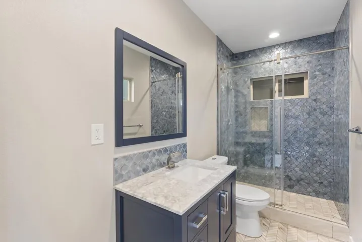 560 Ledge Street, San Marcos, California 92078