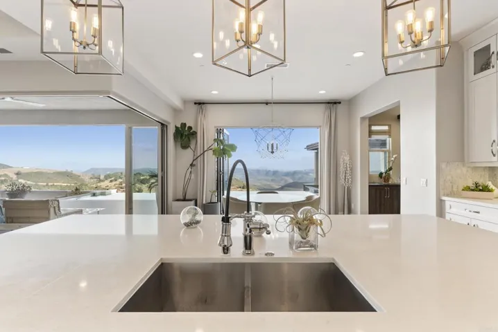 560 Ledge Street, San Marcos, California 92078