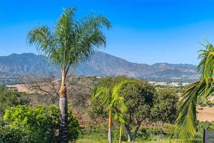 23888 Skyline, Mission Viejo, California 92692
