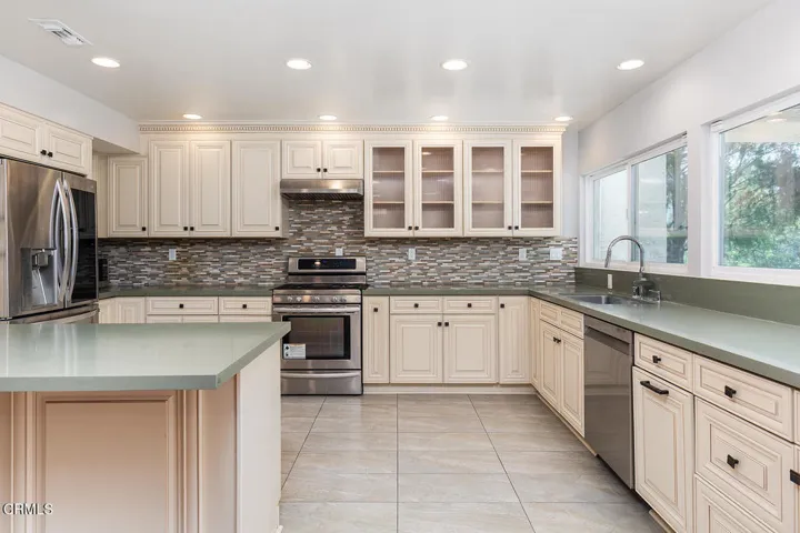 781 Starlight Heights Dr 010-mls