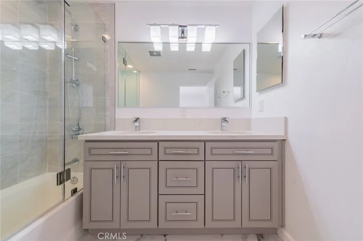 Primary Suite Bath