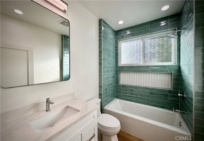 6118 Amos Avenue, Lakewood, California 90712