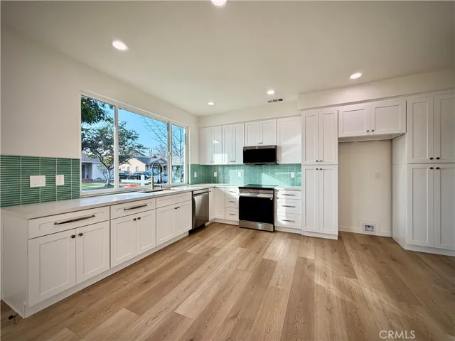 6118 Amos Avenue, Lakewood, California 90712