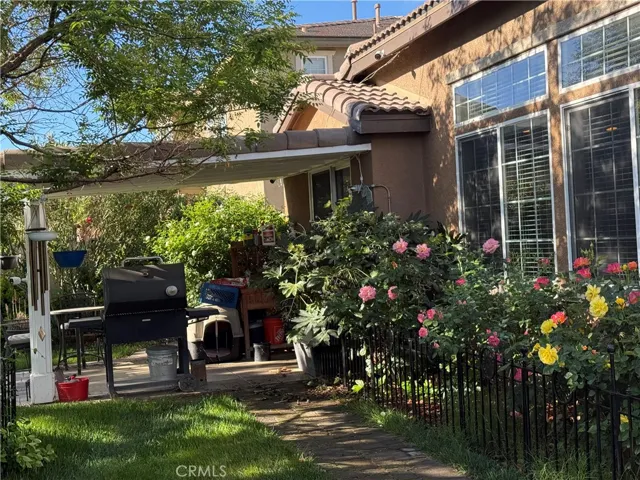 39446 11th W, Palmdale, California 93551
