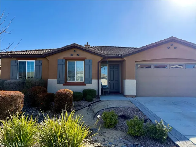 39446 11th W, Palmdale, California 93551