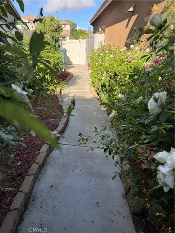 39446 11th W, Palmdale, California 93551