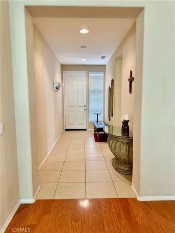 39446 11th W, Palmdale, California 93551