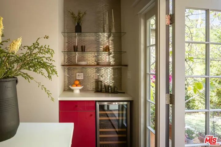 1810 S Hobart Boulevard, Los Angeles, California 90006