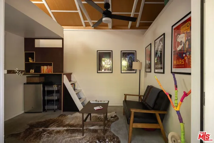 1810 S Hobart Boulevard, Los Angeles, California 90006