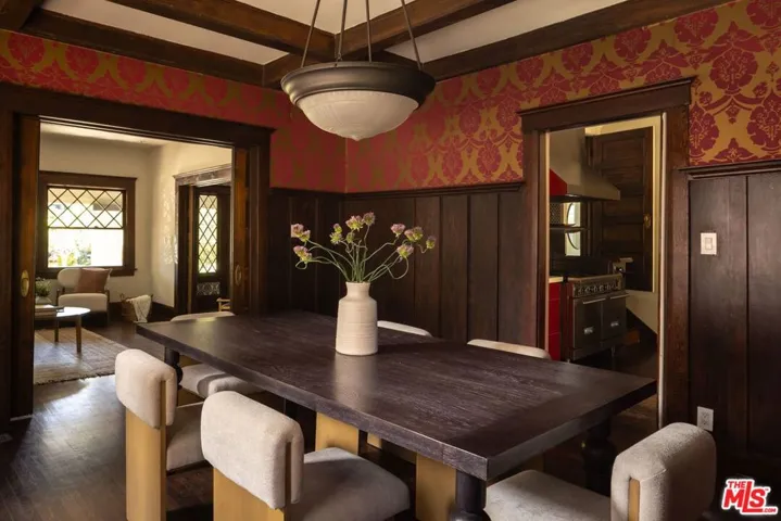 1810 S Hobart Boulevard, Los Angeles, California 90006