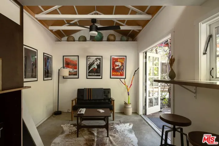 1810 S Hobart Boulevard, Los Angeles, California 90006