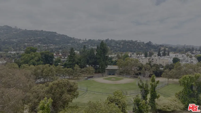 4000 Denny Avenue, Studio City, California 91604