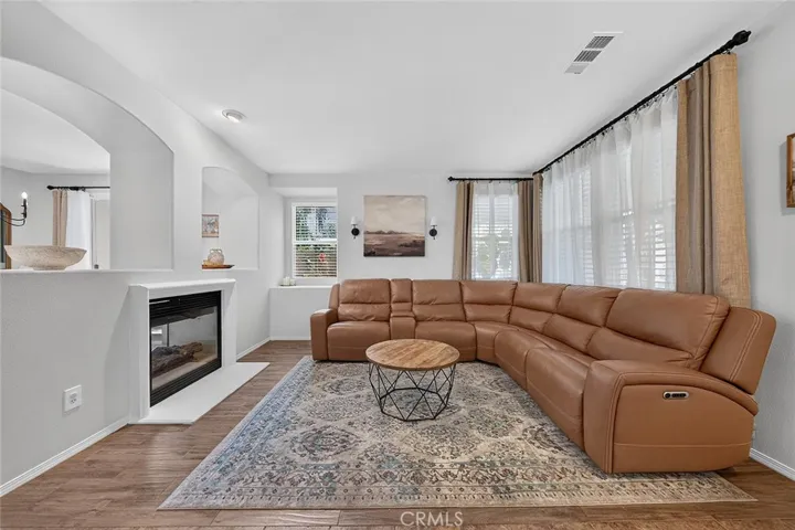 8202 Garden Gate, Chino, California 91708