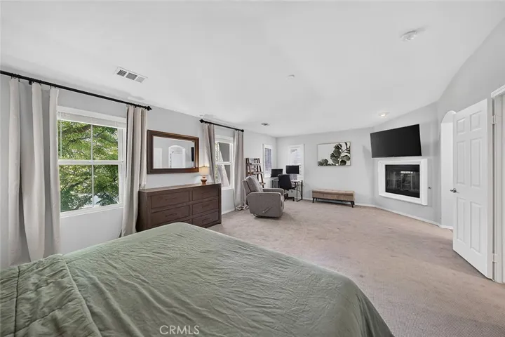 8202 Garden Gate, Chino, California 91708