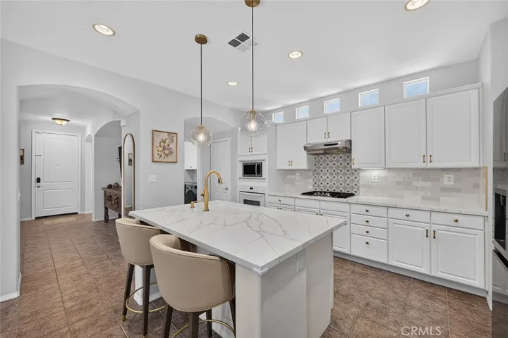 8202 Garden Gate, Chino, California 91708