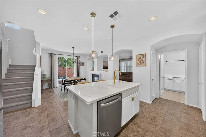 8202 Garden Gate, Chino, California 91708