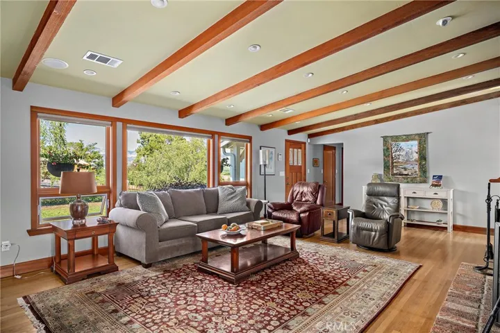 6020 Joan Place, San Luis Obispo, California 93401