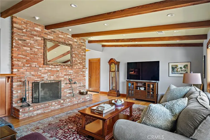 6020 Joan Place, San Luis Obispo, California 93401