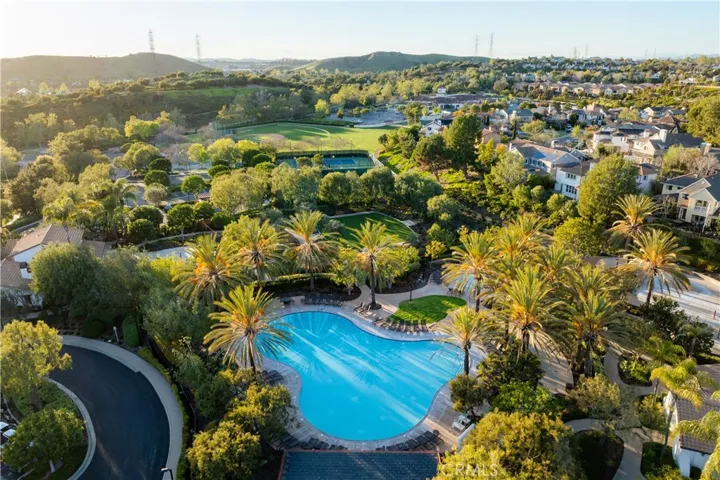 15 Langford Ln, Ladera Ranch, California 92694