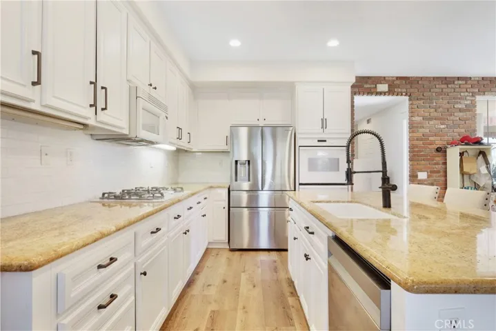 15 Langford Ln, Ladera Ranch, California 92694