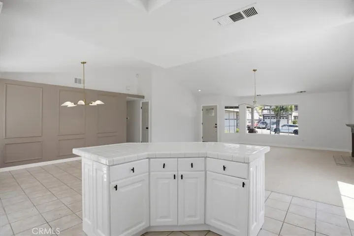 28177 Langside Avenue, Canyon Country, California 91351