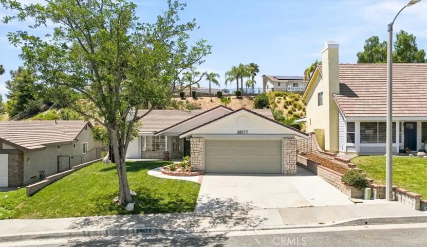 28177 Langside Avenue, Canyon Country, California 91351