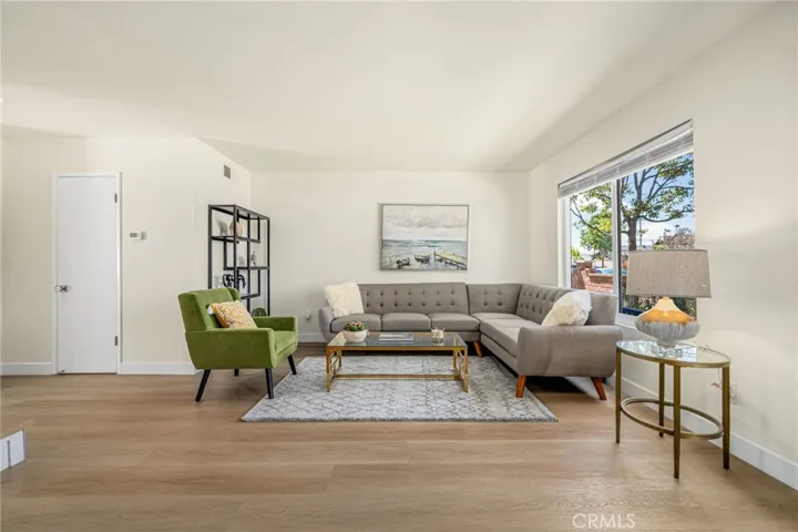 3342 Bradbury, Los Alamitos, California 90720