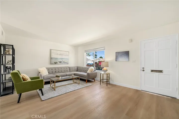3342 Bradbury, Los Alamitos, California 90720