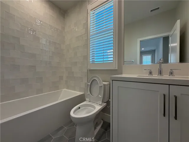 124 Sugar Brush, Irvine, California 92618