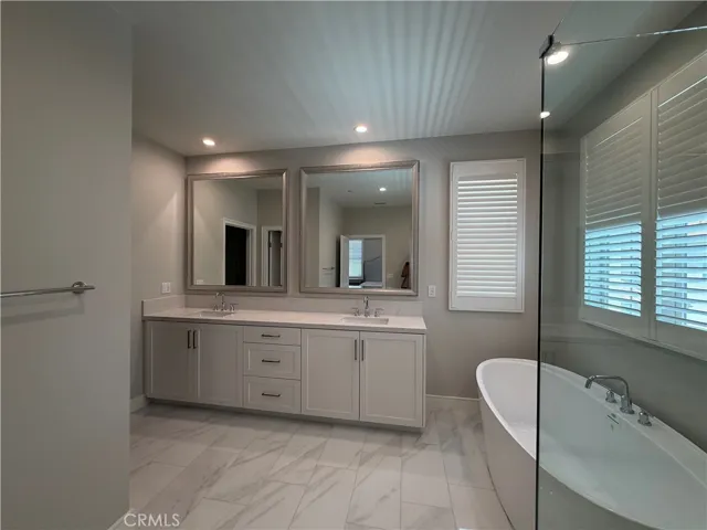 124 Sugar Brush, Irvine, California 92618