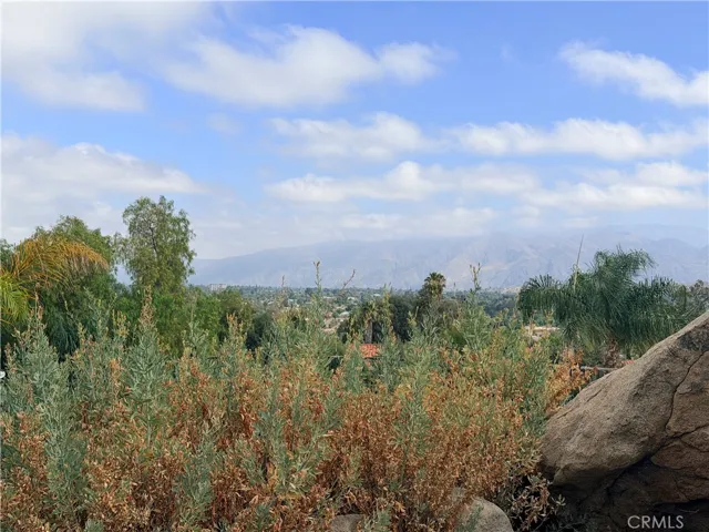 27531 Big Springs Ranch, Hemet, California 92544