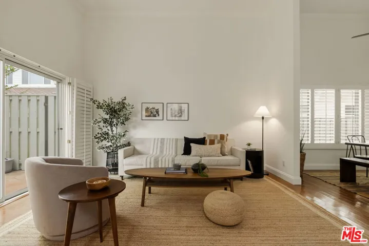 4730 Ben Avenue 11, Valley Village, California 91607