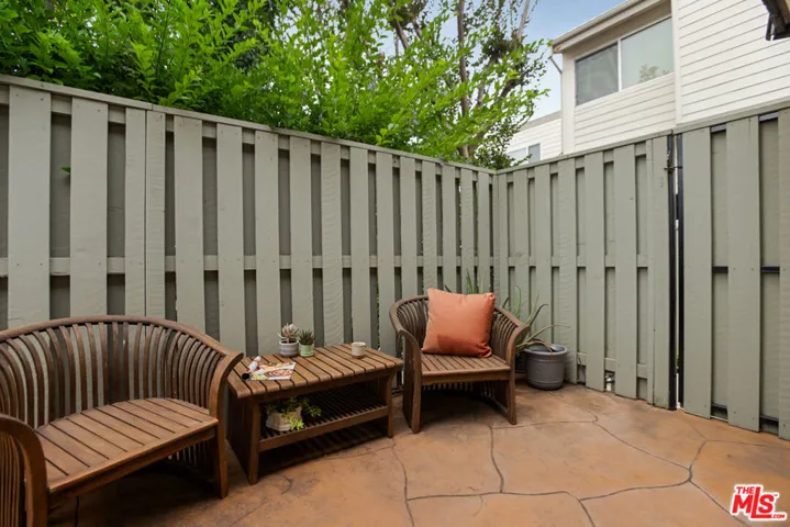 4730 Ben Avenue 11, Valley Village, California 91607