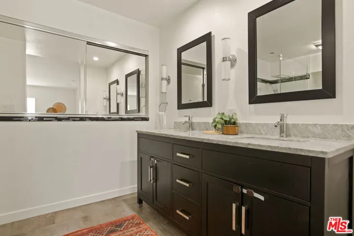 4730 Ben Avenue 11, Valley Village, California 91607