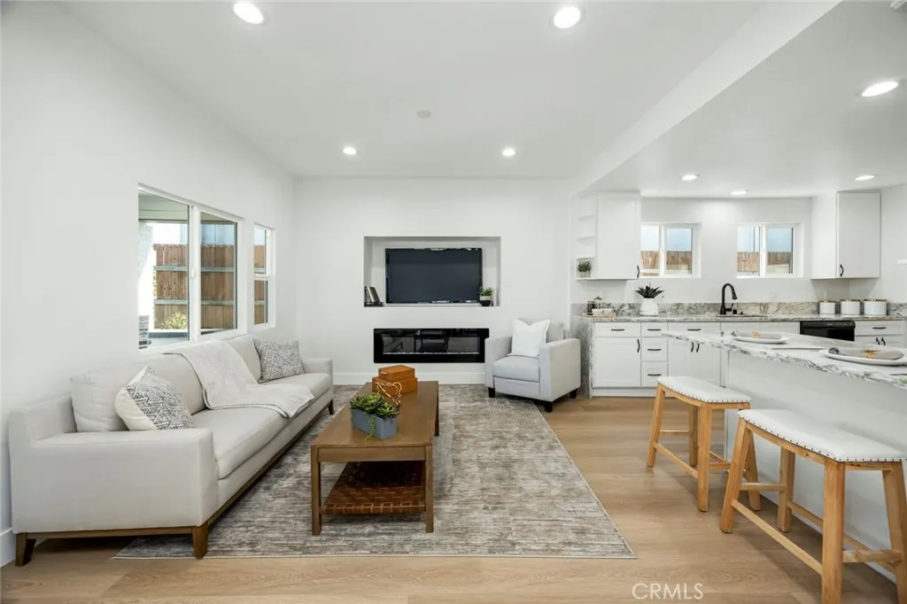 201 S Melrose, Placentia, California 92870 — photo 4