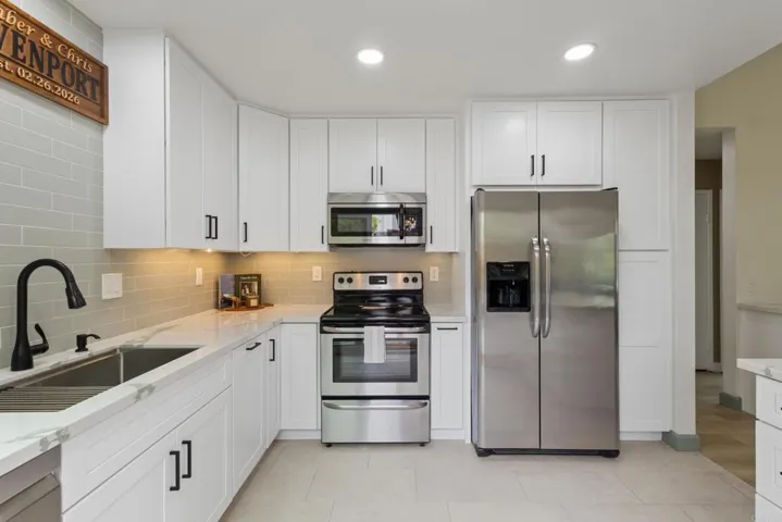 5232 Quemado Court, San Diego, California 92124