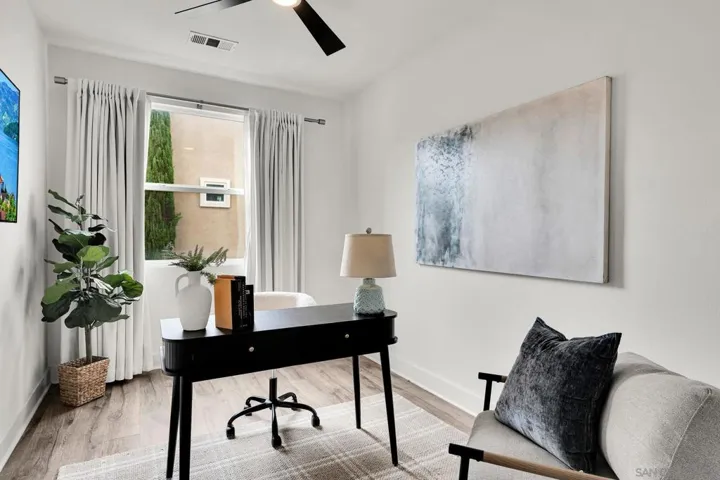 2432 Via Alta, San Diego, California 92108