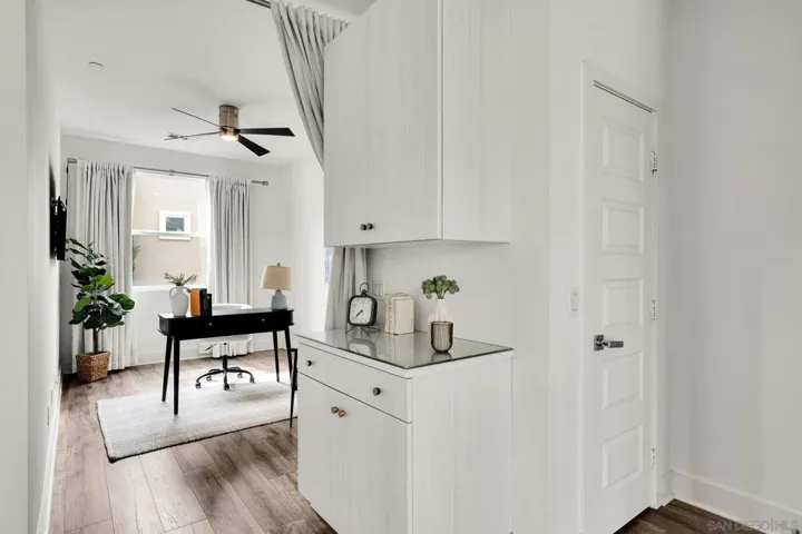 2432 Via Alta, San Diego, California 92108
